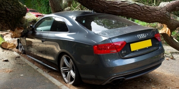 Ankara8217da-Panelvan-Yaya-Yoluna-Dustu-Kaza-Onlerken-Kaza-Yapti-featured