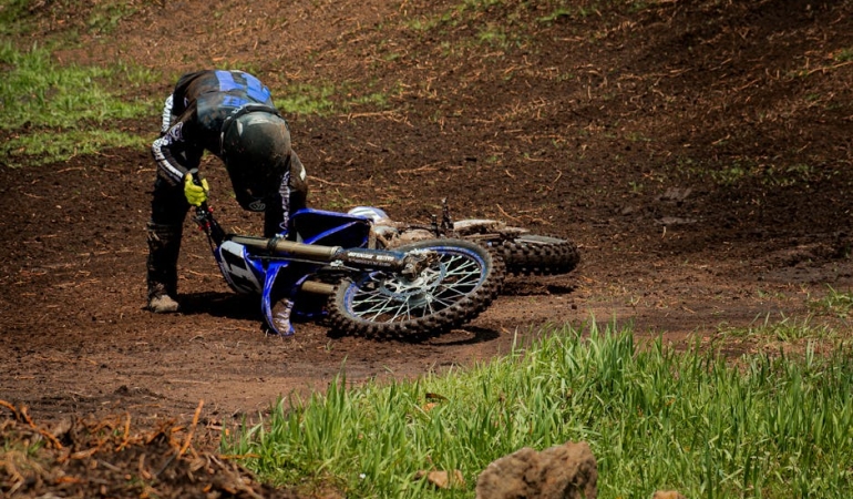 Adana8217da-Korkutan-Motosiklet-Kazasi-O-Anlar-Kamerada-featured