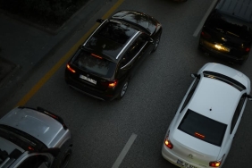 D-650'de Üç Kamyonlu Kaza: Kilometrelerce Trafik Sıkışıklığı 9 D-6508217de-Uc-Kamyonlu-Kaza-Kilometrelerce-Trafik-Sikisikligi-featured