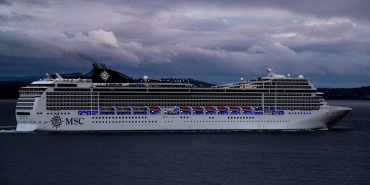 Iran-ABD-Ordusu-Baglantili-MSC-Aries8217e-Hurmuz8217de-El-Koydu-featured