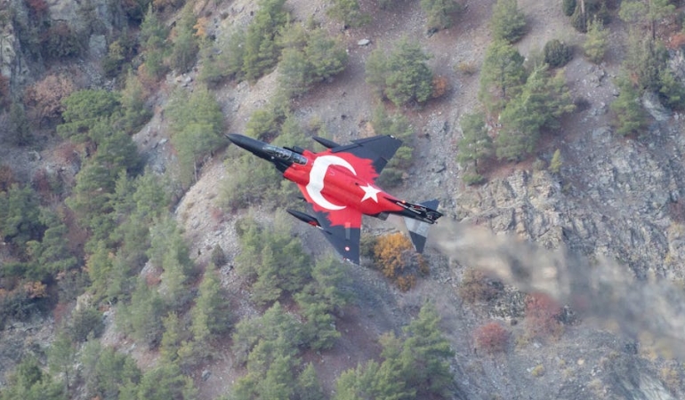 Iran-Destekli-Gruplar-Kuveyt8217te-ABD-Ussune-Saldirdi-15-Asker-Yarali-featured