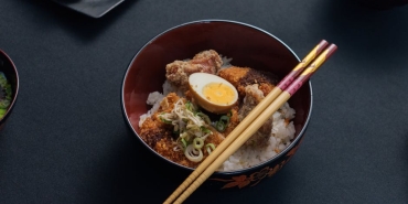 Japon-Mutfaginin-Ikonik-Lezzeti-Katsudon-featured
