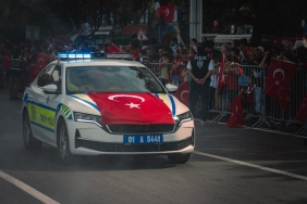 Polise Direnen Sürücüye 646 Bin TL Trafik Cezası Kesildi 8 Polise-Direnen-Surucuye-646-Bin-TL-Trafik-Cezasi-Kesildi-featured